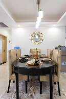 Lux Suites Urban Oasis Apartments