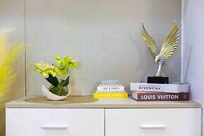 Lux Suites Urban Oasis Apartments