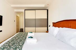 Lux Suites Urban Oasis Apartments