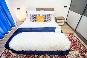 Lux Suites Urban Oasis Apartments