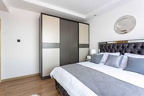 Lux Suites Urban Oasis Apartments
