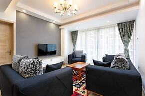 Lux Suites Urban Oasis Apartments