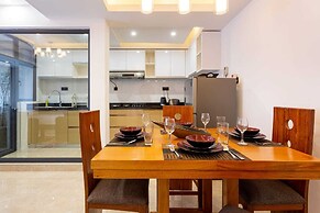 Lux Suites Urban Oasis Apartments