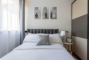 Lux Suites Urban Oasis Apartments