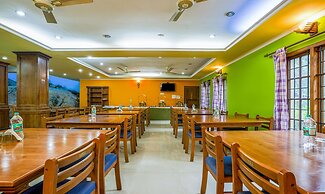 Itsy Hotels Classiyo Munnar Crown Resorts