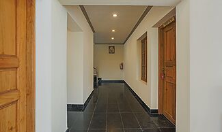 Itsy Hotels Classiyo Munnar Crown Resorts