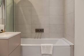 Beautiful 2 Bed, 2 Bath Abode In Dulwich