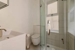 Beautiful 2 Bed, 2 Bath Abode In Dulwich