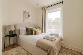 Beautiful 2 Bed, 2 Bath Abode In Dulwich