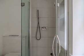 Beautiful 2 Bed, 2 Bath Abode In Dulwich