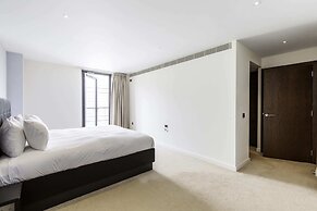 Beautiful 4 Bed Abode Near Imperial Wharf