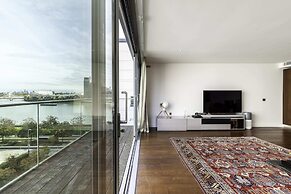 Beautiful 4 Bed Abode Near Imperial Wharf