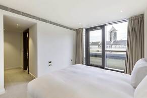 Beautiful 4 Bed Abode Near Imperial Wharf