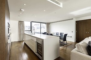 Beautiful 4 Bed Abode Near Imperial Wharf