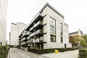 Beautiful 4 Bed Abode Near Imperial Wharf