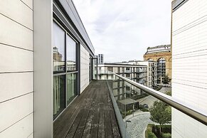 Beautiful 4 Bed Abode Near Imperial Wharf