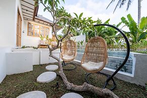 Semiramida by EVDEkimi