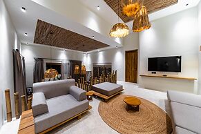 Semiramida by EVDEkimi