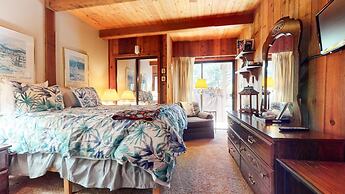 Villa De Los Pinos #40 2 Bedroom Condo by RedAwning