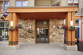 Co208 Copper One Lodge 2 Bedroom Condo by RedAwning