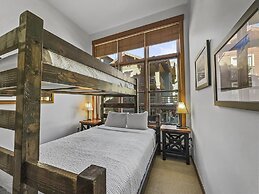 Co208 Copper One Lodge 2 Bedroom Condo by RedAwning