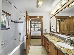 Co208 Copper One Lodge 2 Bedroom Condo by RedAwning