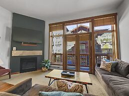 Co208 Copper One Lodge 2 Bedroom Condo by RedAwning