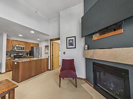 Co208 Copper One Lodge 2 Bedroom Condo by RedAwning