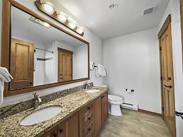 Co208 Copper One Lodge 2 Bedroom Condo by RedAwning