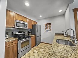 Co208 Copper One Lodge 2 Bedroom Condo by RedAwning