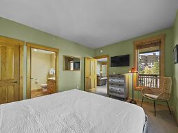 Tx205 Taylors Crossing 2 Bedroom Condo by RedAwning