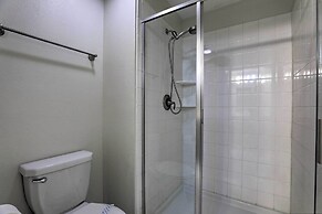 Kissimmee Getaway: Private Pool & Resort Amenities