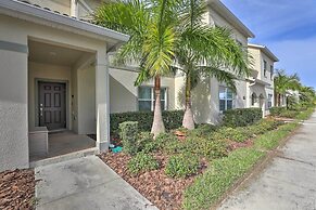 Kissimmee Getaway: Private Pool & Resort Amenities