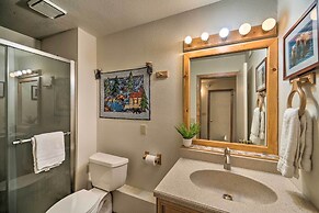 Truckee Golf Course Home w/ Hot Tub & Deck