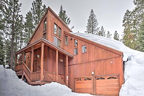 Truckee Golf Course Home w/ Hot Tub & Deck