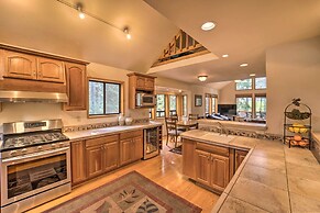 Truckee Golf Course Home w/ Hot Tub & Deck