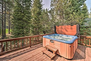 Truckee Golf Course Home w/ Hot Tub & Deck