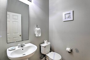 Spacious Davenport Home w/ Private Pool & Spa