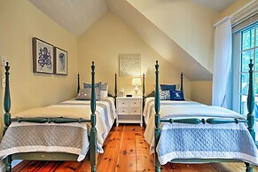 Maushop Village Getaway w/ Private Beach Access!