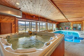 Mountain Adventure Home Base - Ski, Hike & Chill!