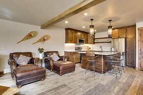 Mountain Adventure Home Base - Ski, Hike & Chill!