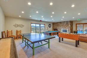 Mountain Adventure Home Base - Ski, Hike & Chill!