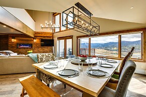 Mountain Adventure Home Base - Ski, Hike & Chill!