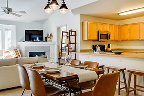 Cozy Steamboat Condo w/ Balcony & Mtn Views!