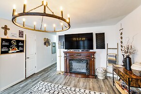 Welcoming Bullhead City Home w/ Pool & Game Room!