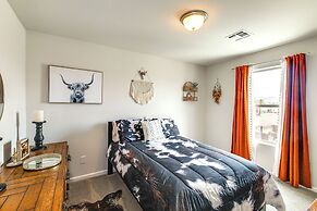 Welcoming Bullhead City Home w/ Pool & Game Room!