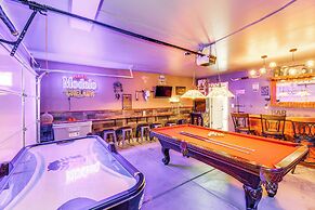 Welcoming Bullhead City Home w/ Pool & Game Room!