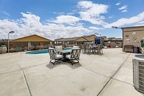 Welcoming Bullhead City Home w/ Pool & Game Room!