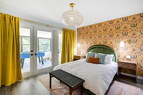 'chateau Relaxo' Homosassa Riverfront Cottage!