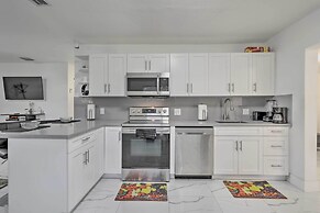 Pet-friendly Miami House ~ 8 Mi to Beaches!